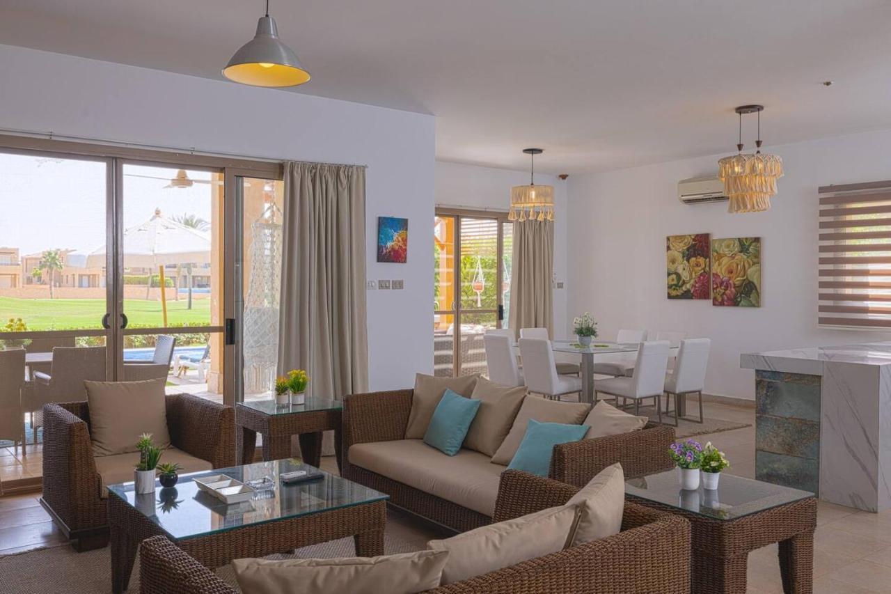 Safty Palm Oasis Private Pool & Access Ain Suchna