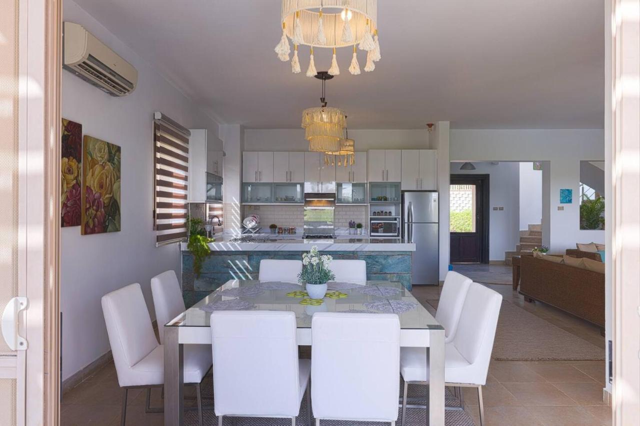 Safty Palm Oasis Private Pool & Access וילה *